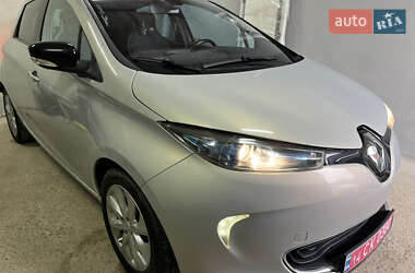 Хэтчбек Renault Zoe 2015 в 