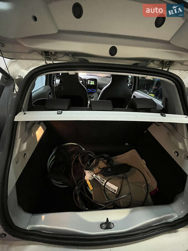 Хэтчбек Renault Zoe 2015 в Львове