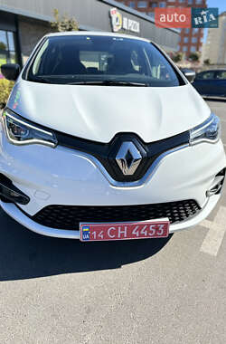 Хэтчбек Renault Zoe 2020 в 