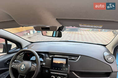 Хэтчбек Renault Zoe 2020 в 