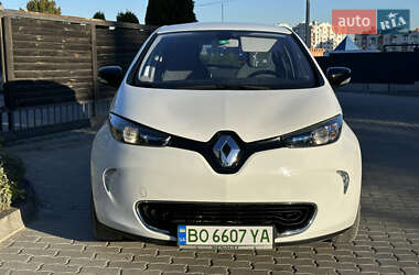Хэтчбек Renault Zoe 2015 в 