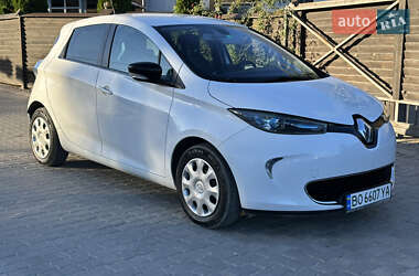Хэтчбек Renault Zoe 2015 в 