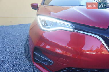 Хэтчбек Renault Zoe 2021 в 