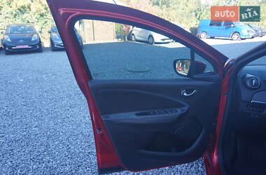 Хэтчбек Renault Zoe 2021 в 