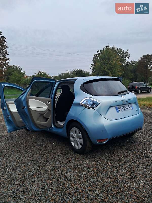 Хэтчбек Renault Zoe 2015 в Дубно