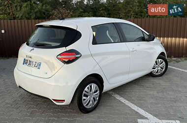 Хэтчбек Renault Zoe 2021 в 