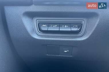 Хэтчбек Renault Zoe 2020 в 