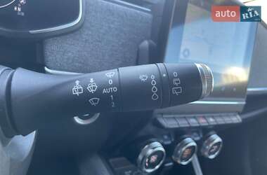 Хэтчбек Renault Zoe 2020 в 