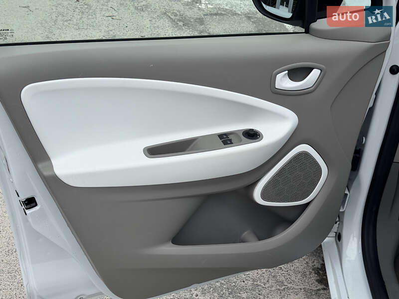 Хэтчбек Renault Zoe 2019 в Киеве