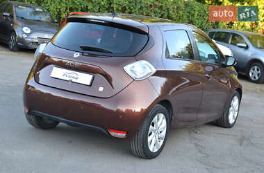 Хэтчбек Renault Zoe 2015 в 