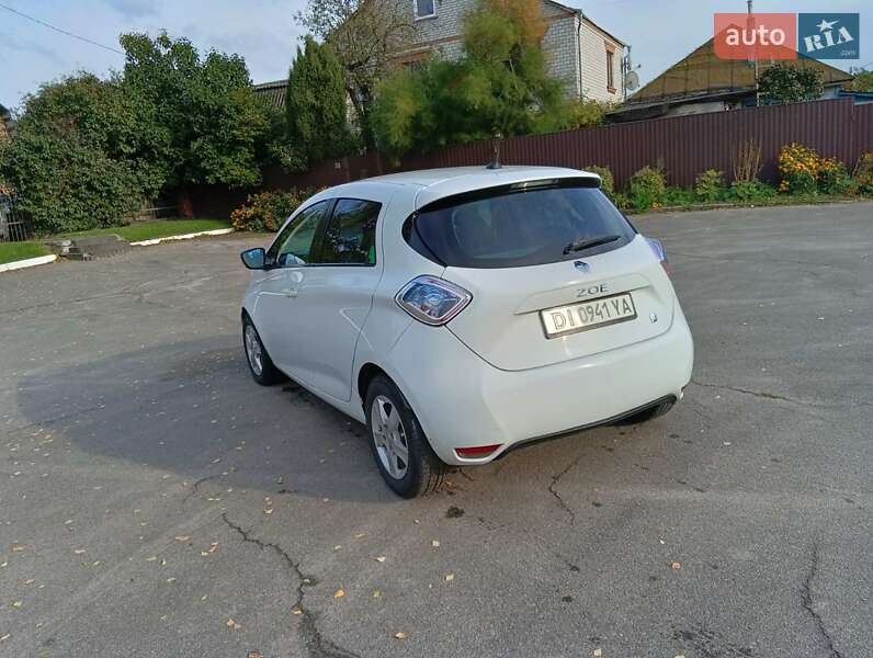 Хэтчбек Renault Zoe 2015 в Киеве фото 12 Хэтчбек Renault Zoe 2015 в Киеве