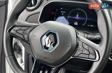 Хэтчбек Renault Zoe 2020 в 