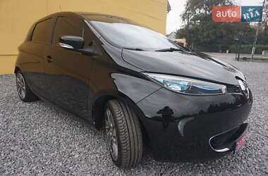 Хэтчбек Renault Zoe 2015 в 