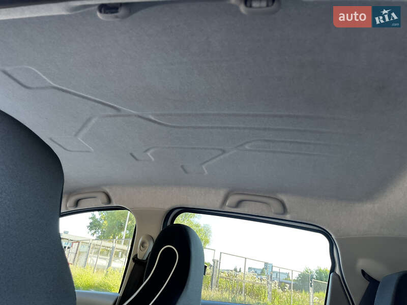 Хэтчбек Renault Zoe 2014 в Чернигове