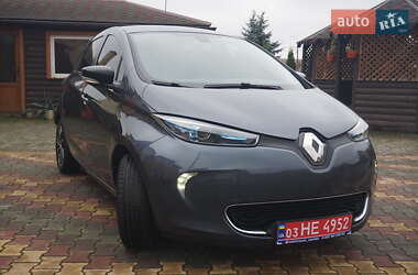 Хэтчбек Renault Zoe 2017 в 