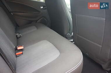 Хэтчбек Renault Zoe 2017 в 