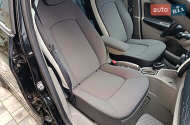 Хэтчбек Renault Zoe 2014 в 