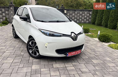 Хэтчбек Renault Zoe 2017 в 