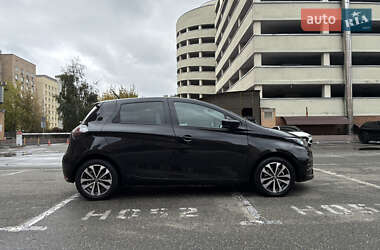 Хэтчбек Renault Zoe 2021 в 
