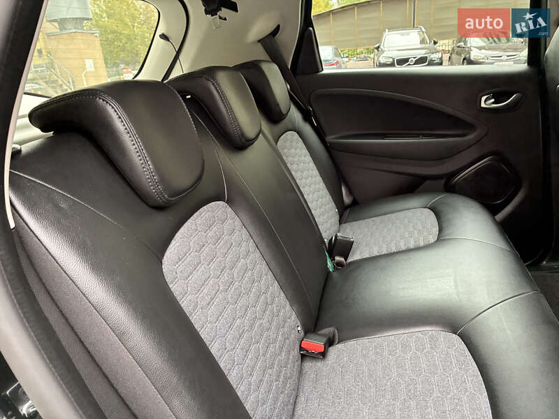 Хэтчбек Renault Zoe 2021 в Киеве