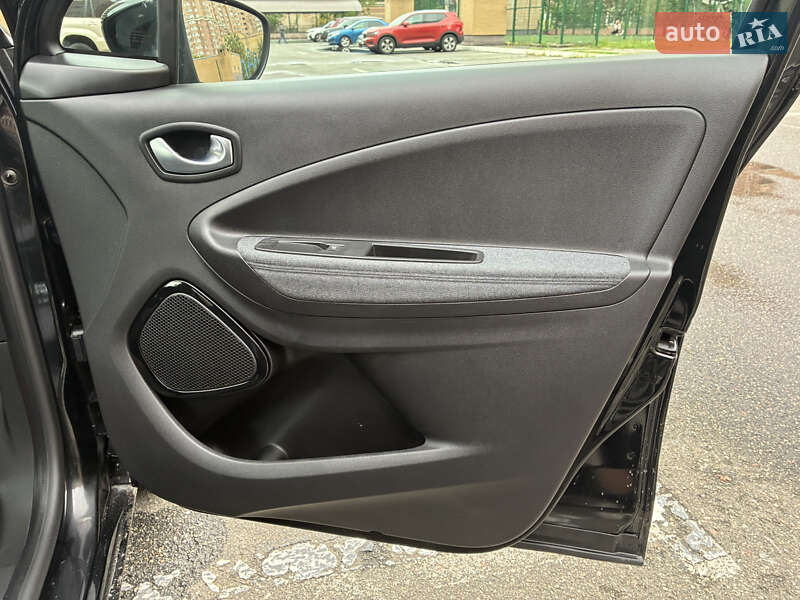 Хэтчбек Renault Zoe 2021 в Киеве