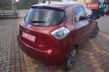 Хэтчбек Renault Zoe 2019 в 