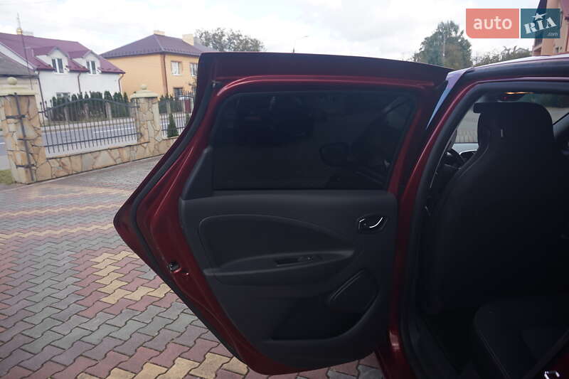 Хэтчбек Renault Zoe 2019 в Самборе