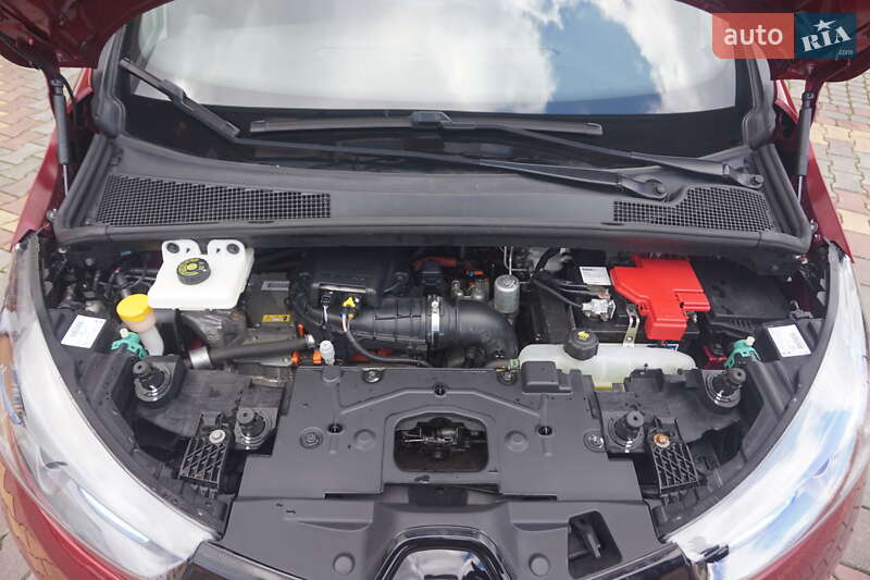 Хэтчбек Renault Zoe 2019 в Самборе