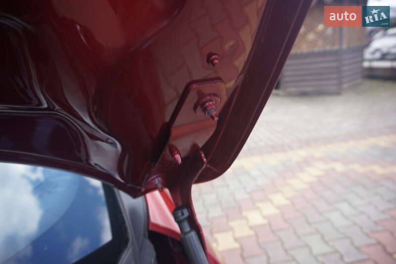 Хэтчбек Renault Zoe 2019 в Самборе