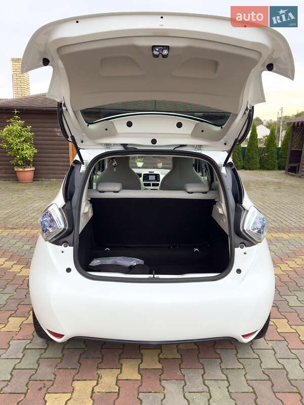 Хэтчбек Renault Zoe 2019 в Самборе