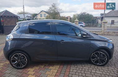 Хэтчбек Renault Zoe 2019 в 
