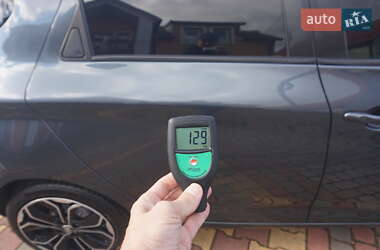 Хэтчбек Renault Zoe 2019 в 