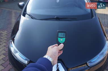 Хэтчбек Renault Zoe 2015 в 