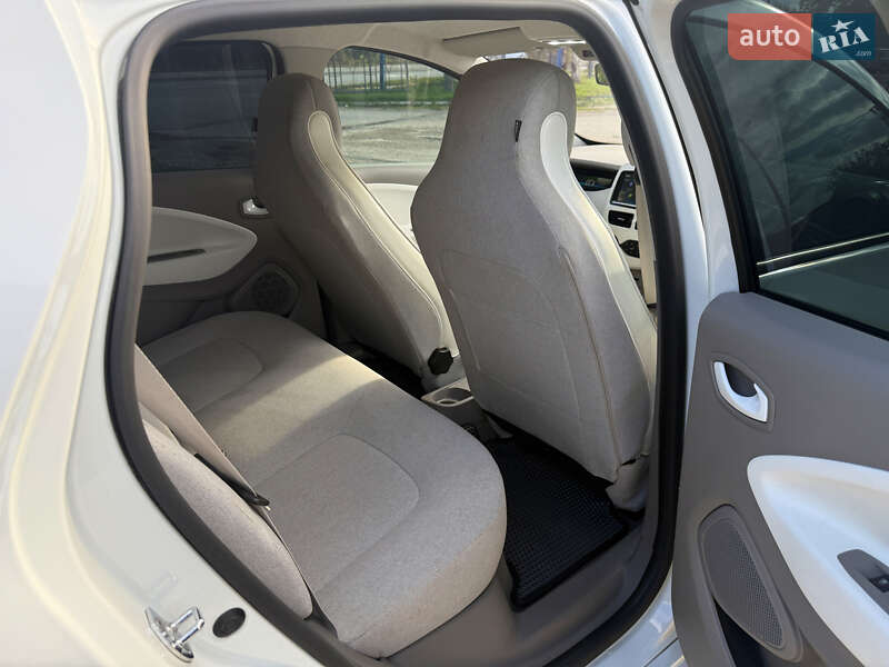 Хетчбек Renault Zoe 2014 в Івано-Франківську