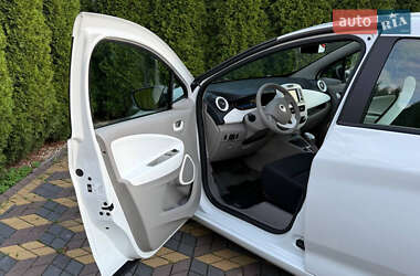 Хэтчбек Renault Zoe 2019 в 