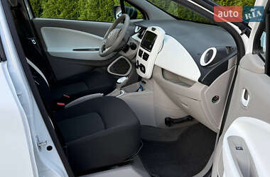 Хэтчбек Renault Zoe 2019 в 