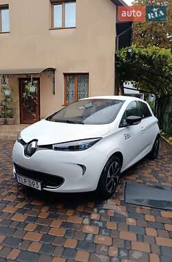Хэтчбек Renault Zoe 2019 в 