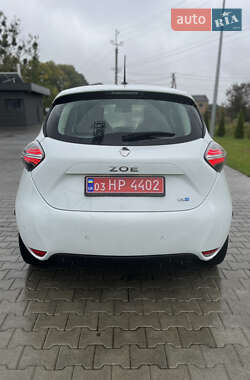 Хэтчбек Renault Zoe 2020 в 
