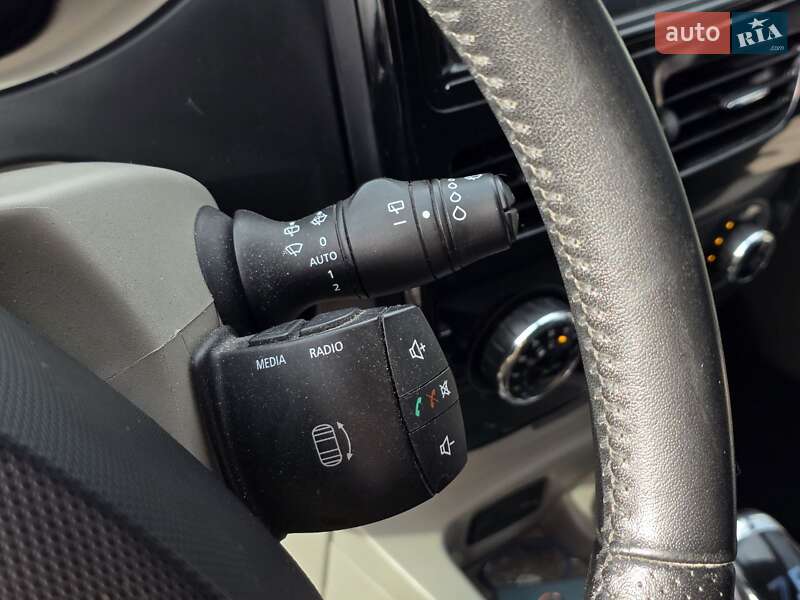 Хетчбек Renault Zoe 2014 в Тернополі