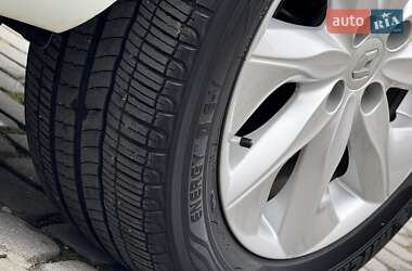 Хэтчбек Renault Zoe 2013 в 