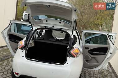 Хэтчбек Renault Zoe 2013 в 