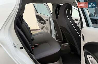 Хэтчбек Renault Zoe 2013 в 
