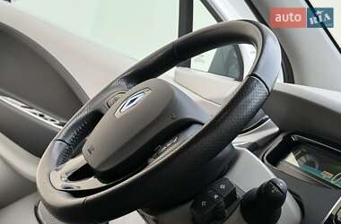Хэтчбек Renault Zoe 2013 в 