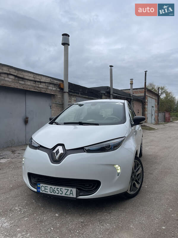 Хэтчбек Renault Zoe 2018 в 