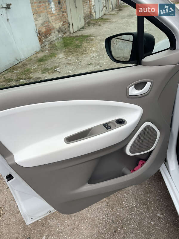 Хэтчбек Renault Zoe 2018 в Запорожье фото 6 Хэтчбек Renault Zoe 2018 в Запорожье