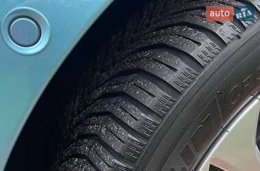 Хэтчбек Renault Zoe 2020 в 