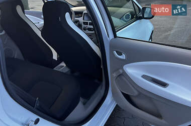 Хэтчбек Renault Zoe 2019 в 