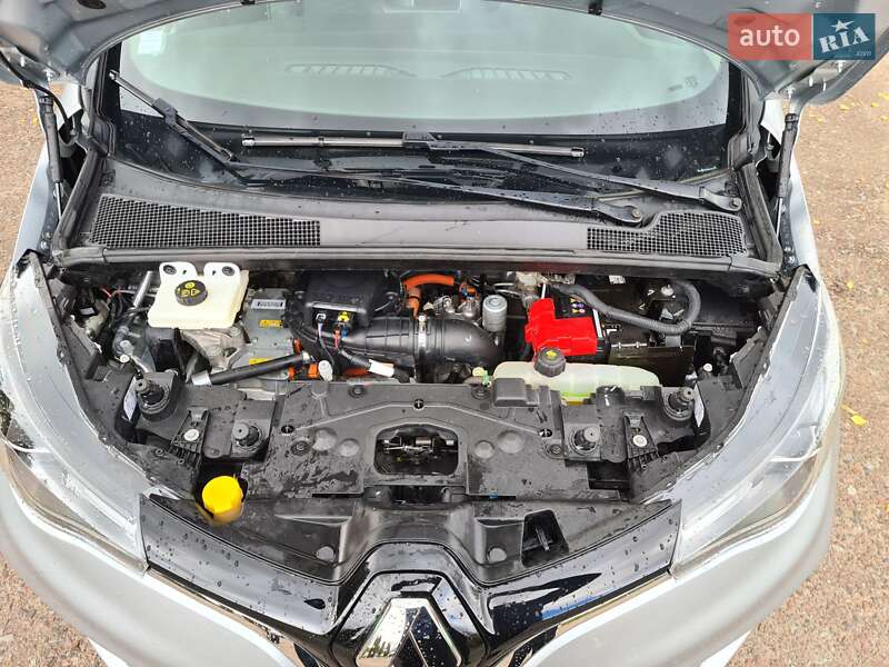 Хэтчбек Renault Zoe 2020 в Дубно