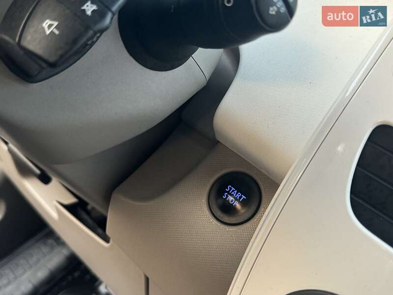 Хэтчбек Renault Zoe 2017 в Дрогобыче фото 27 Хэтчбек Renault Zoe 2017 в Дрогобыче