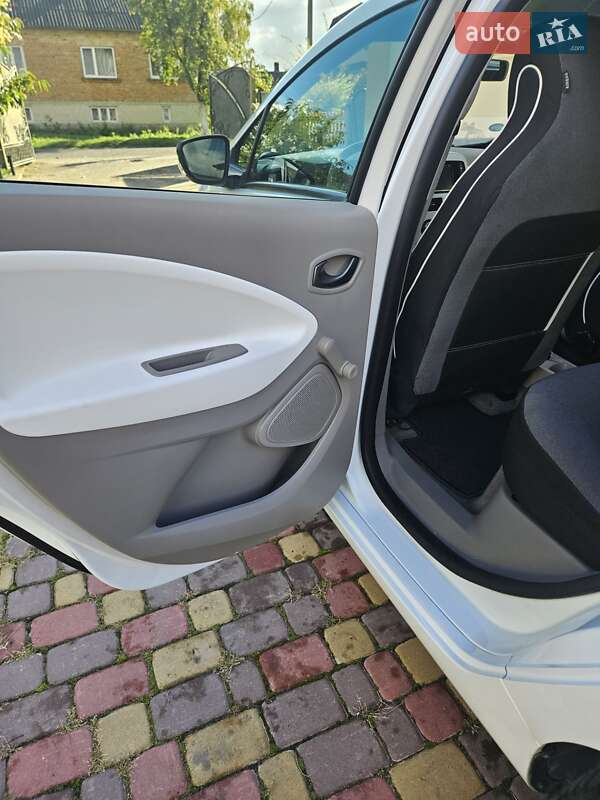Хэтчбек Renault Zoe 2019 в Дубно